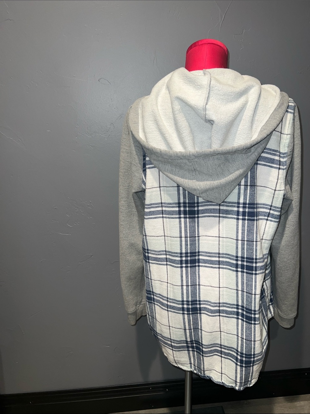Full Tilt Hooded flannel - Picture 2 of 2